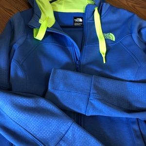 The Northface sweater